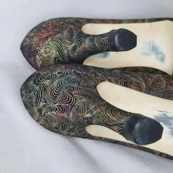 VINTAGE 80s J. Renee Iridescent Rainbow Embossed Leather Heels Pumps 7 - Picture 8 of 10